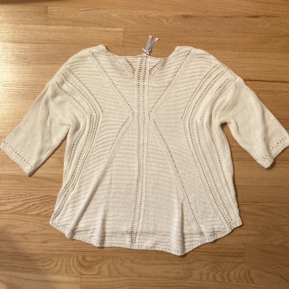 White knit sweater - Picture 2 of 4